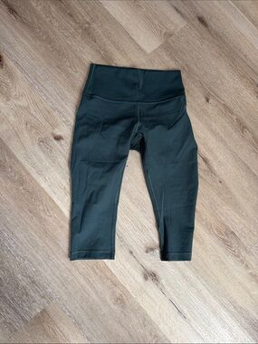lululemon athletica High-Waist Capri Leggings - Forest Green